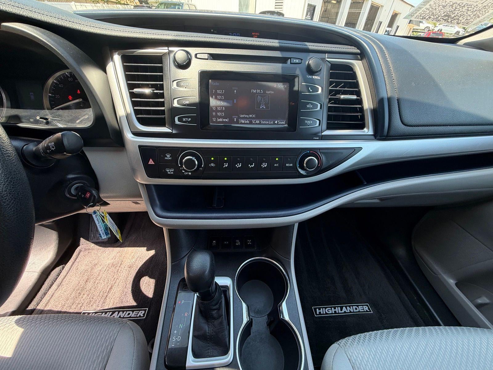 2015 Toyota Highlander LE V6