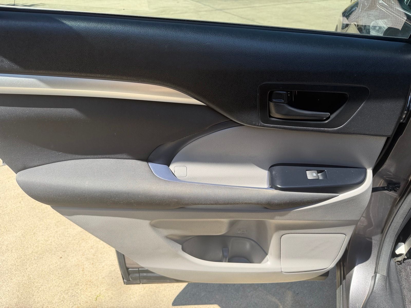 2015 Toyota Highlander LE V6