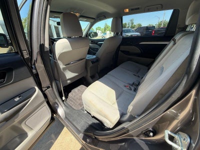 2015 Toyota Highlander LE V6