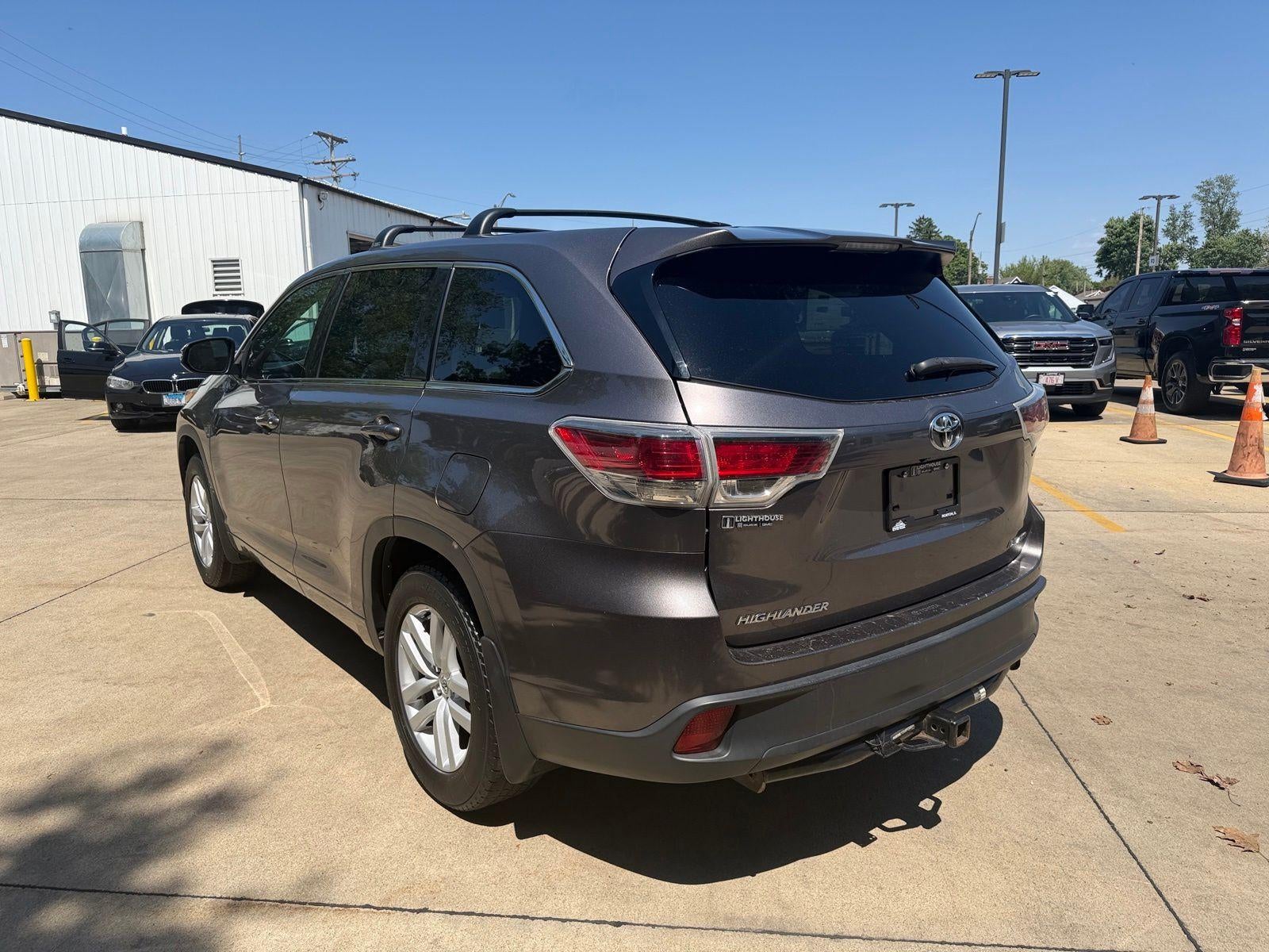 2015 Toyota Highlander LE V6