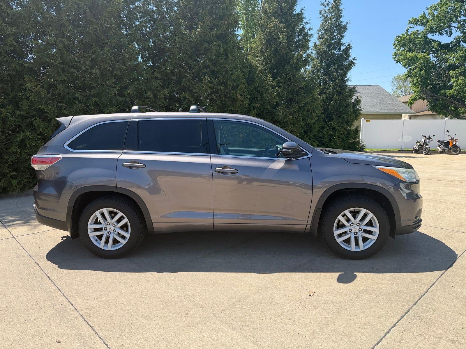 2015 Toyota Highlander LE V6