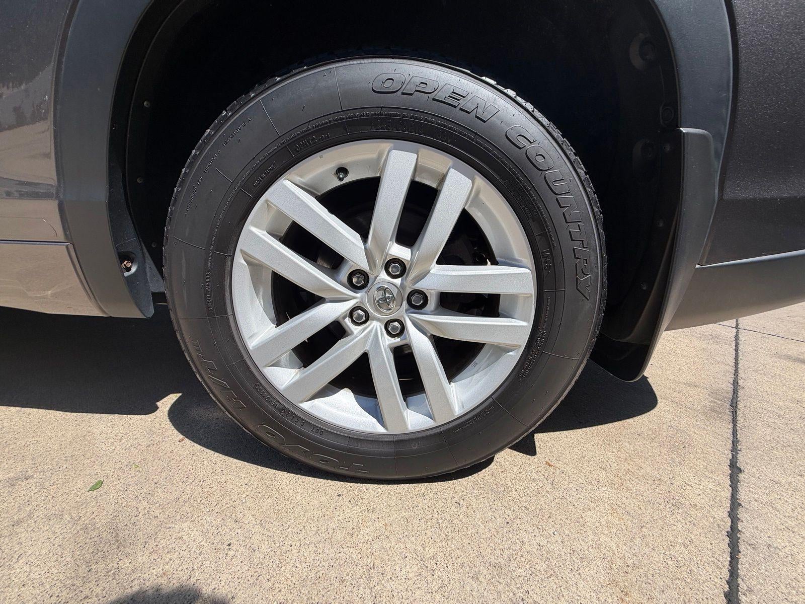 2015 Toyota Highlander LE V6