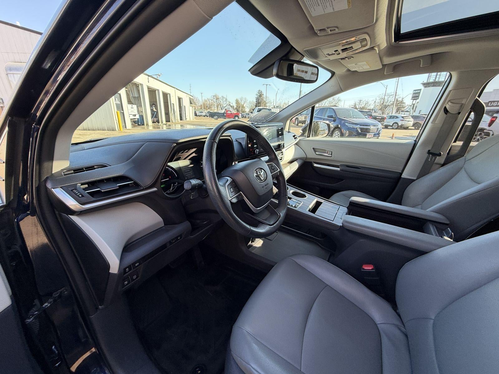 2021 Toyota Sienna XLE