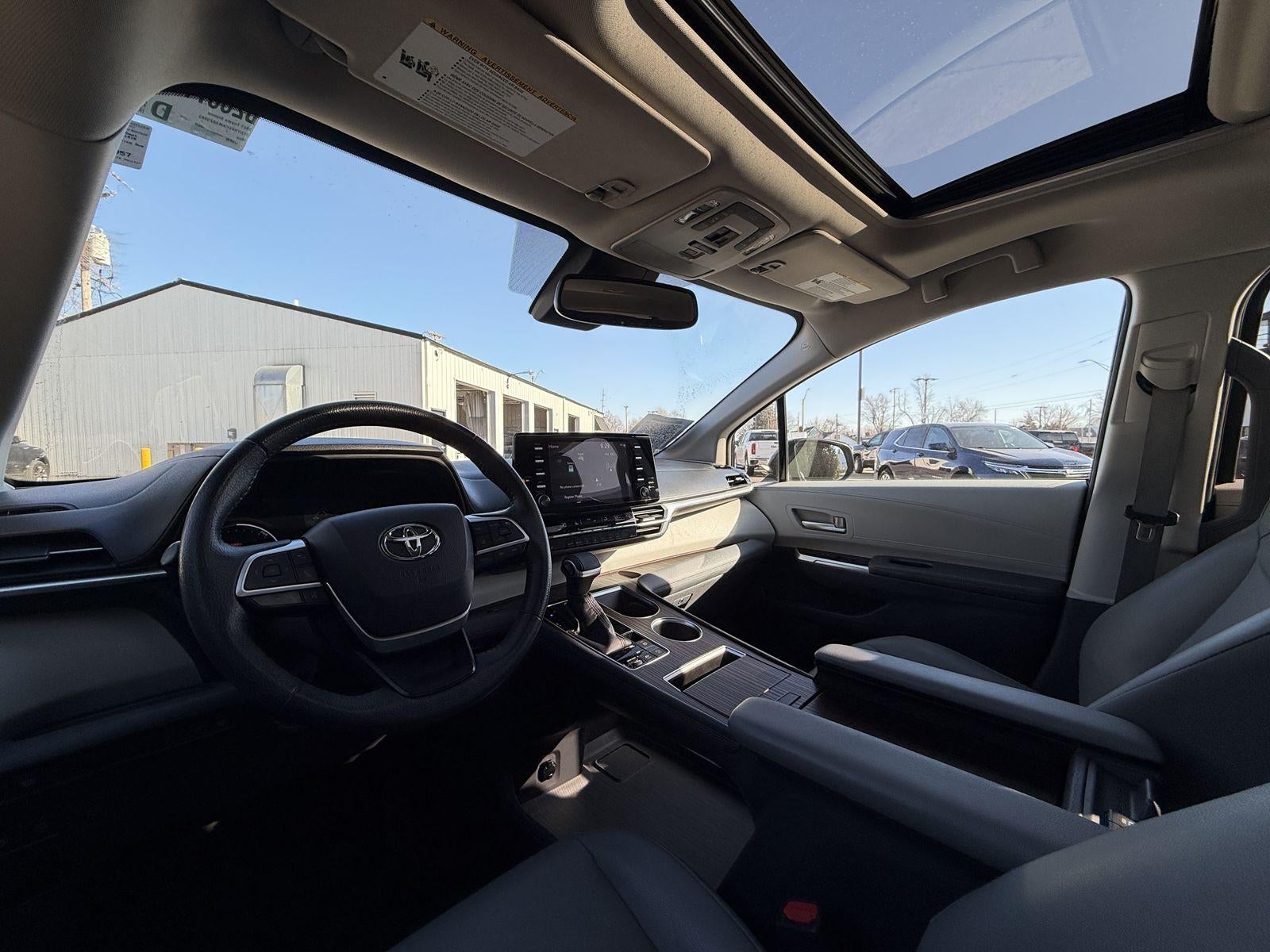 2021 Toyota Sienna XLE