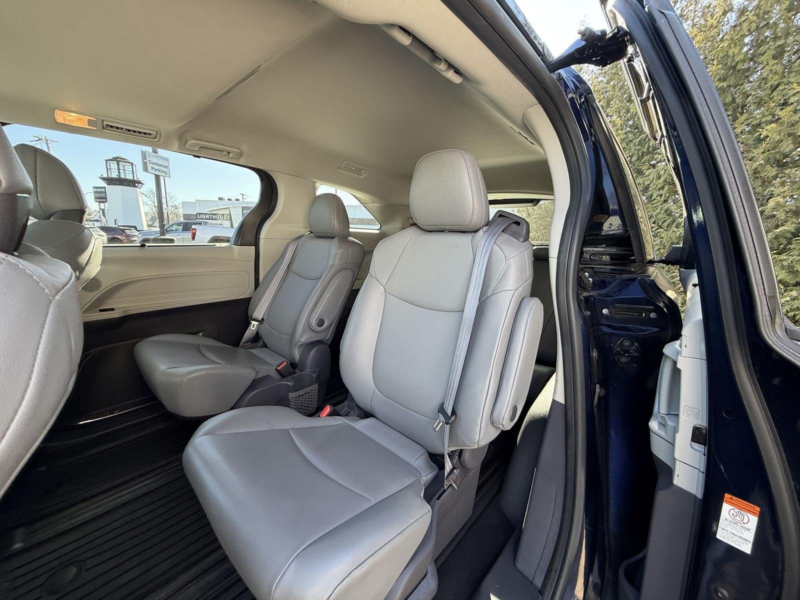 2021 Toyota Sienna XLE