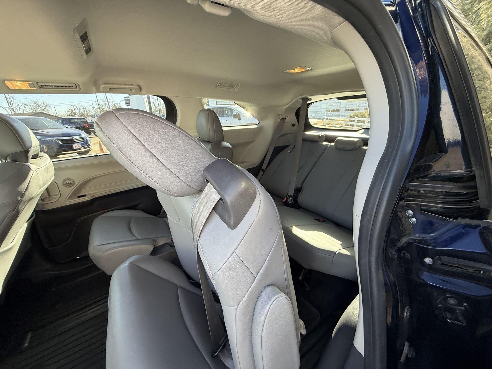 2021 Toyota Sienna XLE