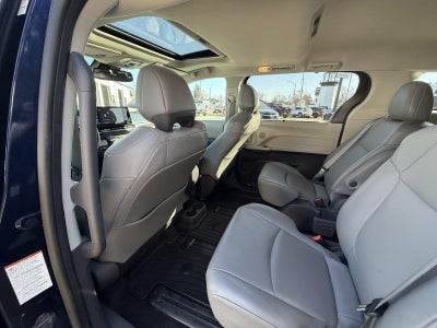2021 Toyota Sienna XLE