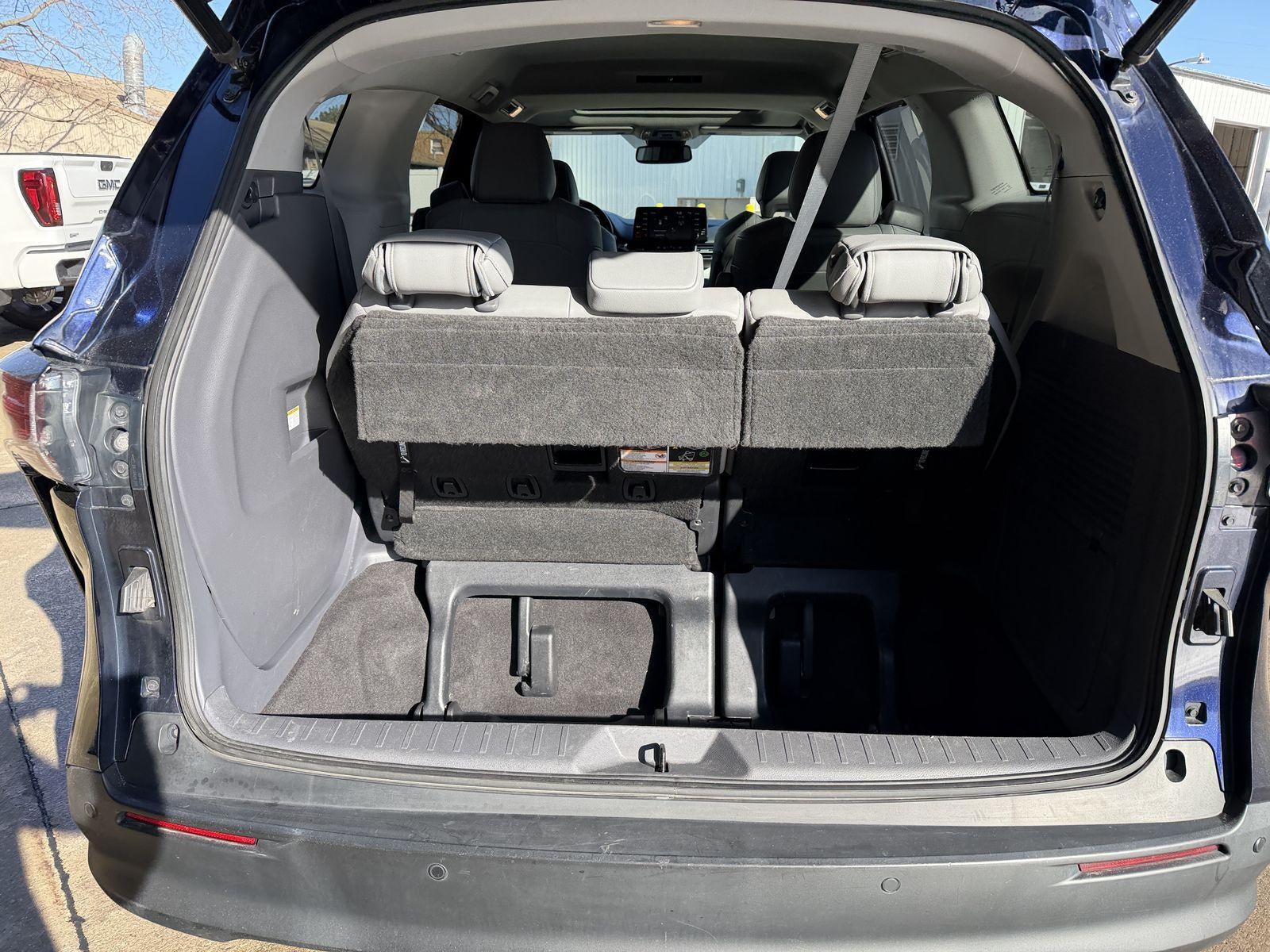 2021 Toyota Sienna XLE