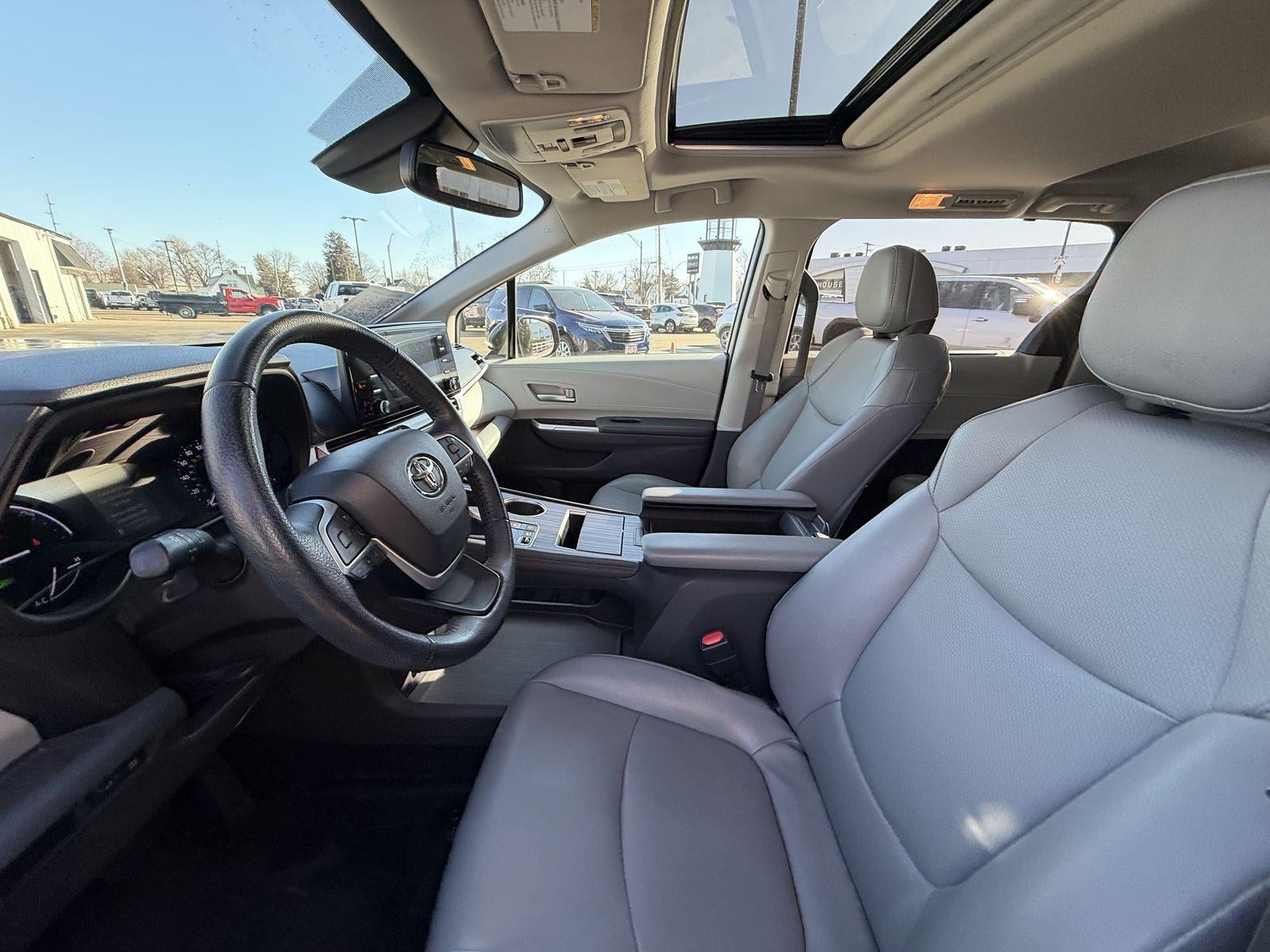 2021 Toyota Sienna XLE