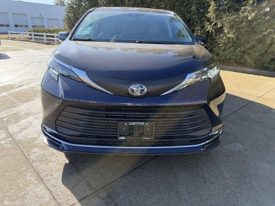 2021 Toyota Sienna XLE