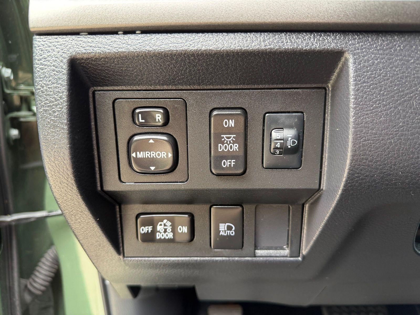 2021 Toyota Tundra 4WD SR5