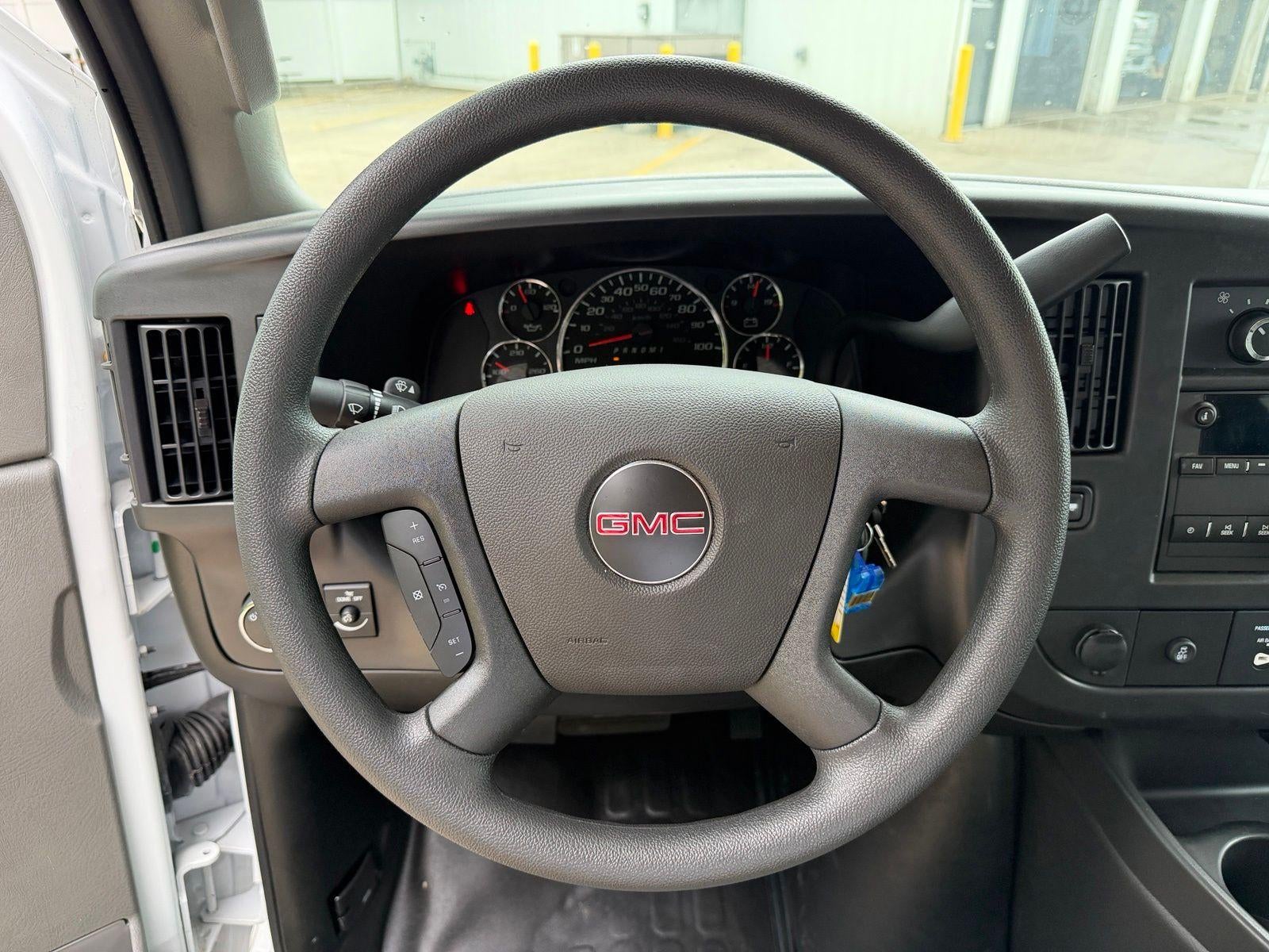 2026 GMC Savana Cutaway 3500 Base