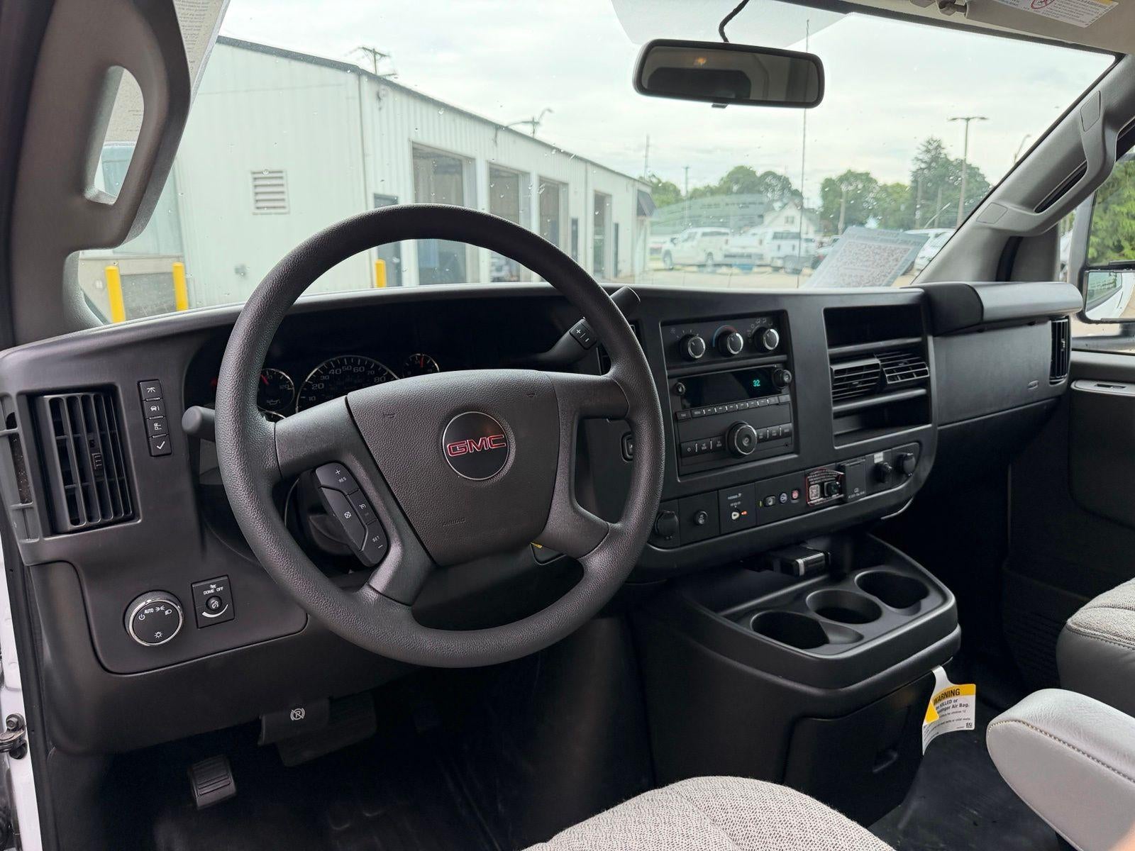 2026 GMC Savana Cutaway 3500 Base