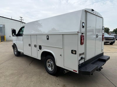 2026 GMC Savana Cutaway 3500 Base