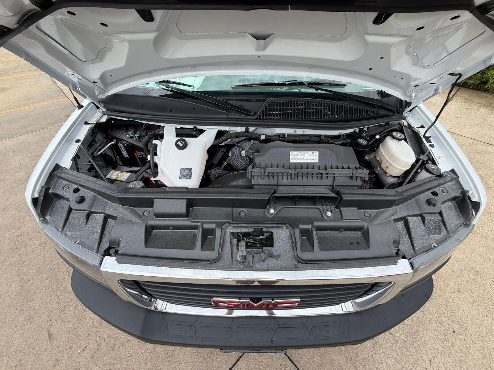 2026 GMC Savana Cutaway 3500 Base