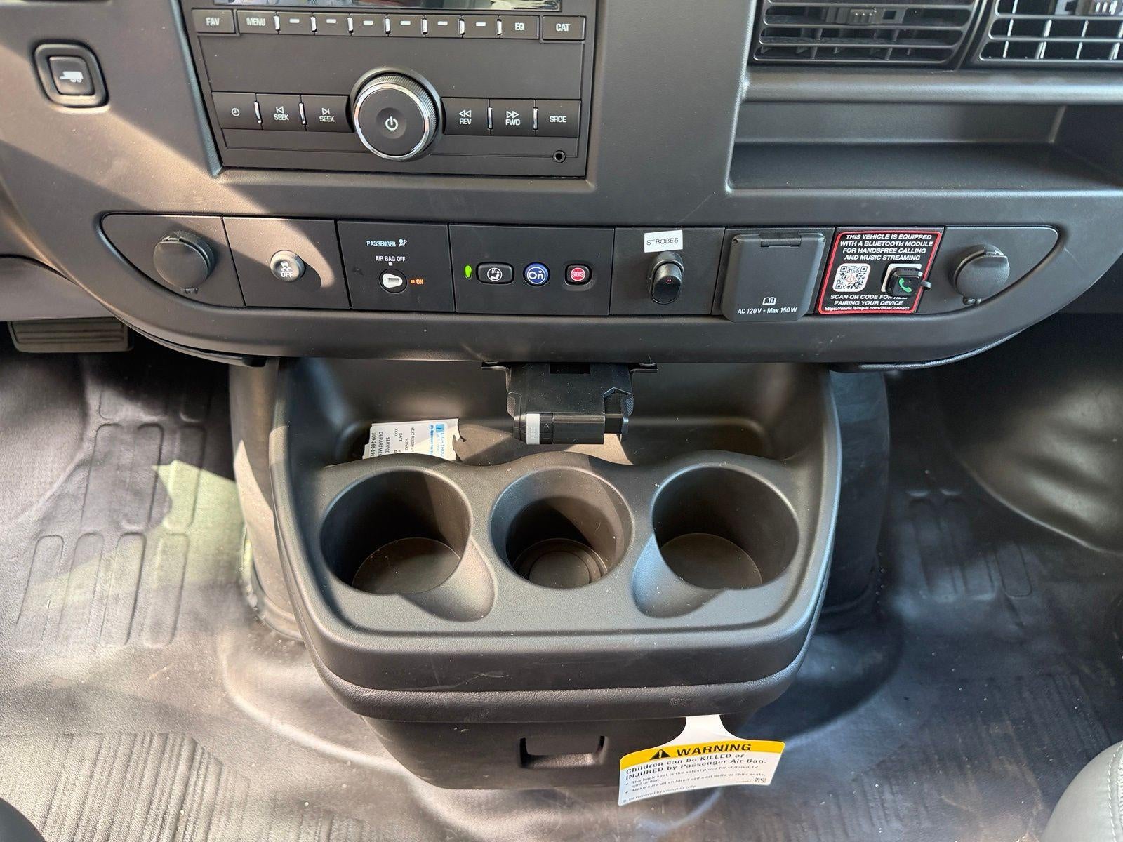 2026 GMC Savana Cutaway 3500 Base