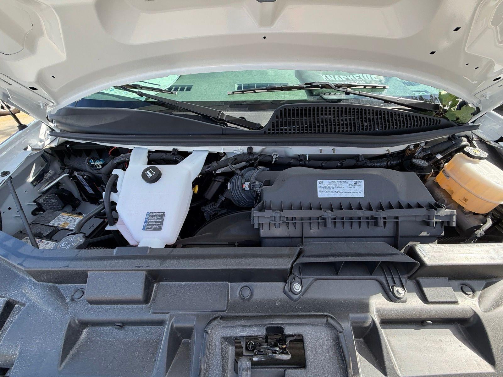 2026 GMC Savana Cutaway 3500 Base