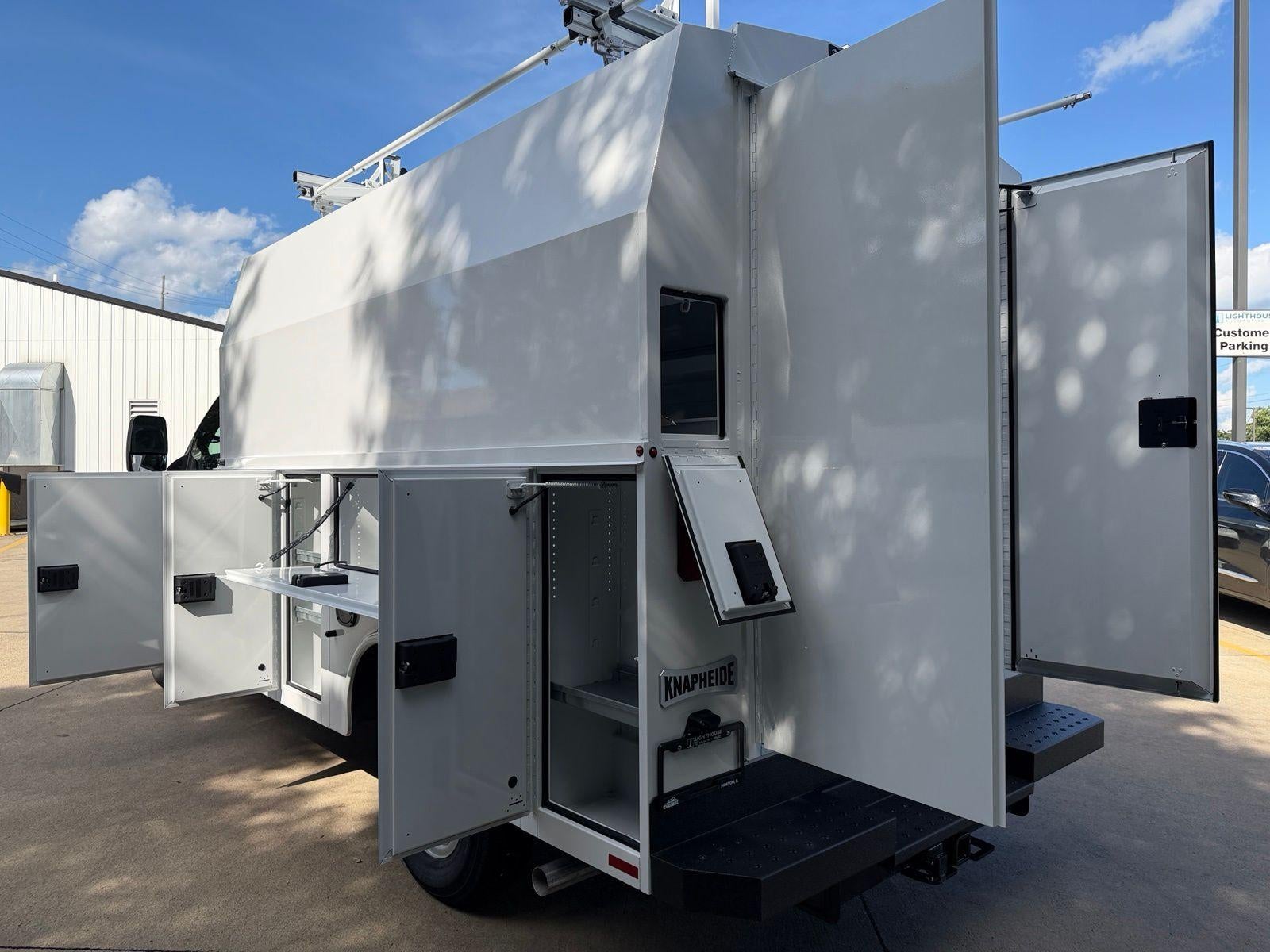 2026 GMC Savana Cutaway 3500 Base