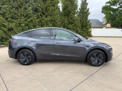 2026 Tesla Model Y Long Range