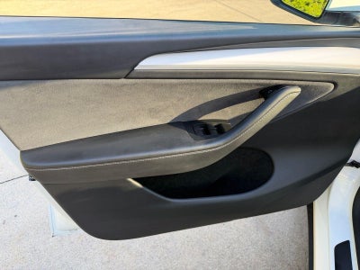 2024 Tesla Model Y Performance