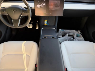 2024 Tesla Model Y Performance
