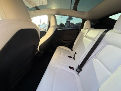 2024 Tesla Model Y Performance