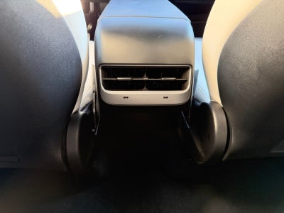 2024 Tesla Model Y Performance