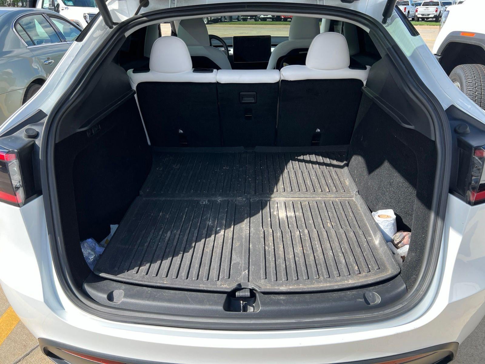 2024 Tesla Model Y Performance