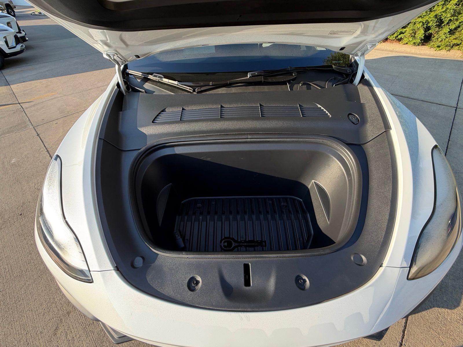 2024 Tesla Model Y Performance