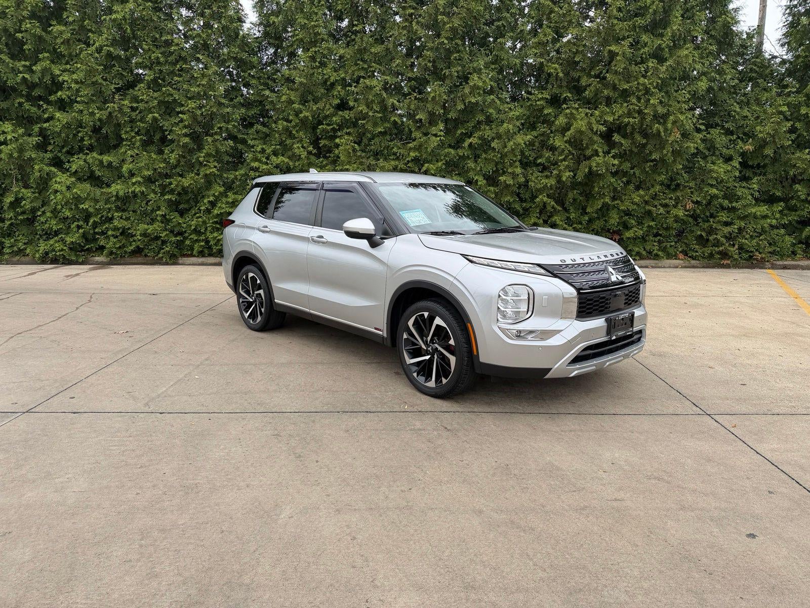 2022 Mitsubishi Outlander SE