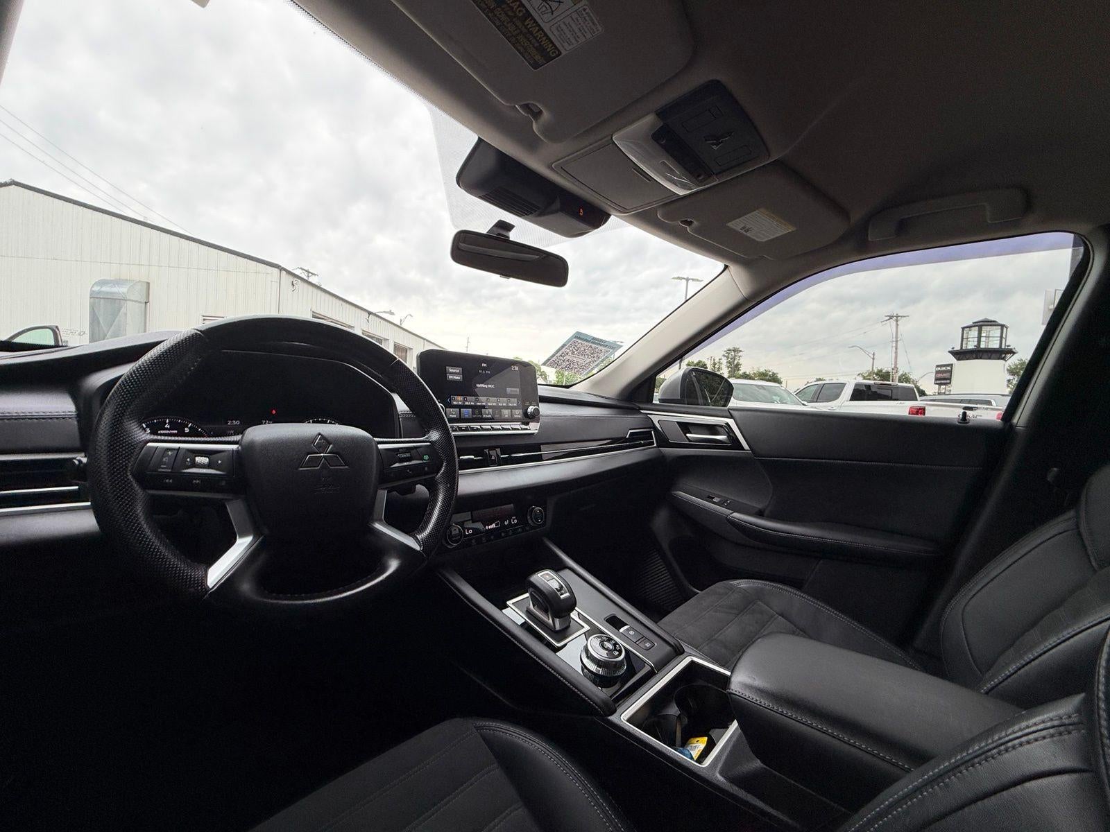 2022 Mitsubishi Outlander SE