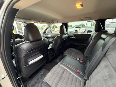2022 Mitsubishi Outlander SE