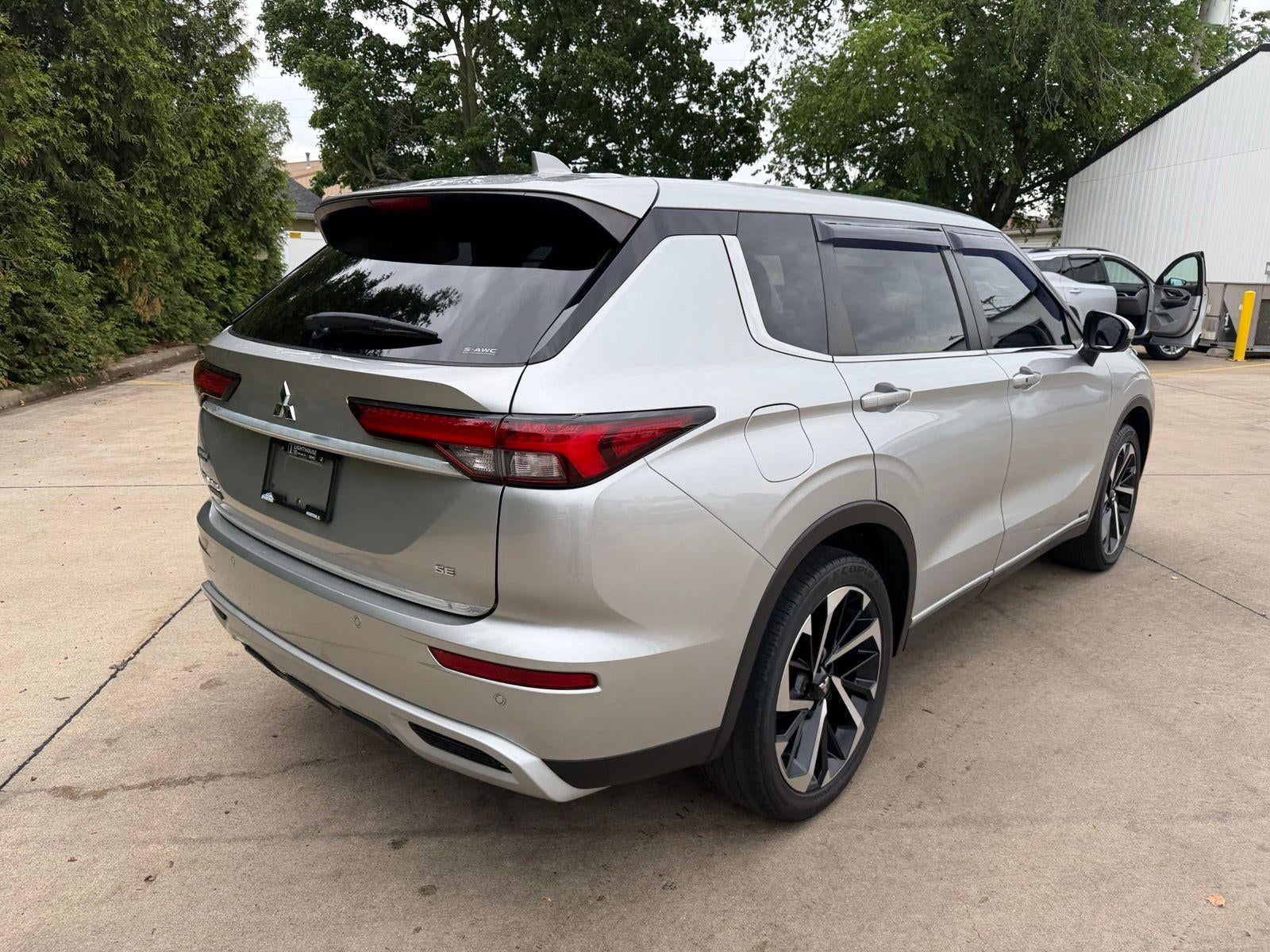 2022 Mitsubishi Outlander SE