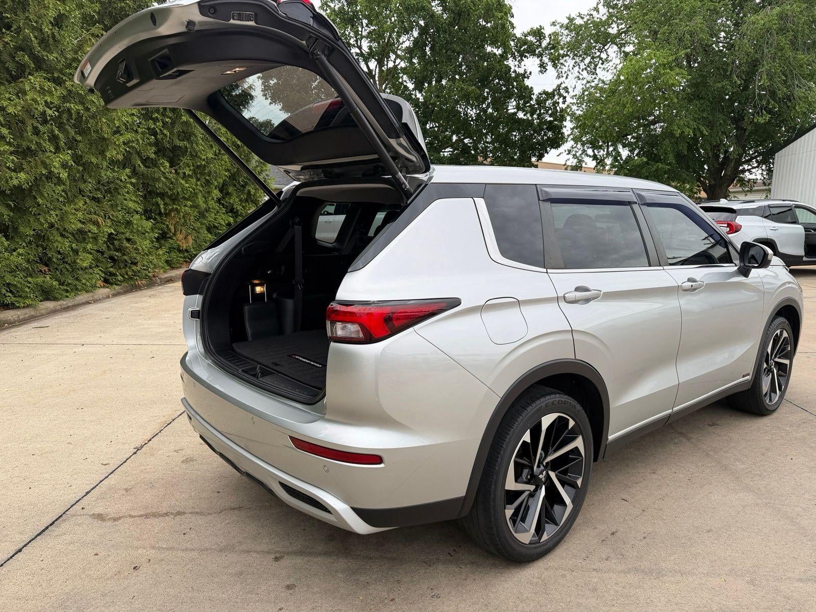 2022 Mitsubishi Outlander SE