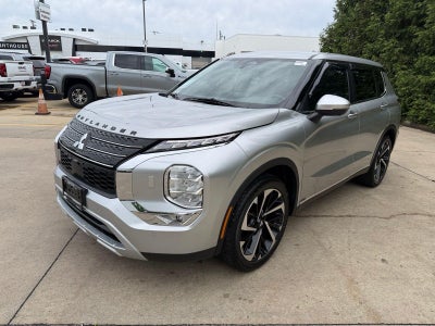 2022 Mitsubishi Outlander SE