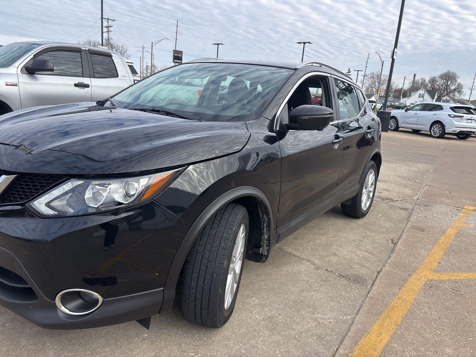 2017 Nissan Rogue Sport SV