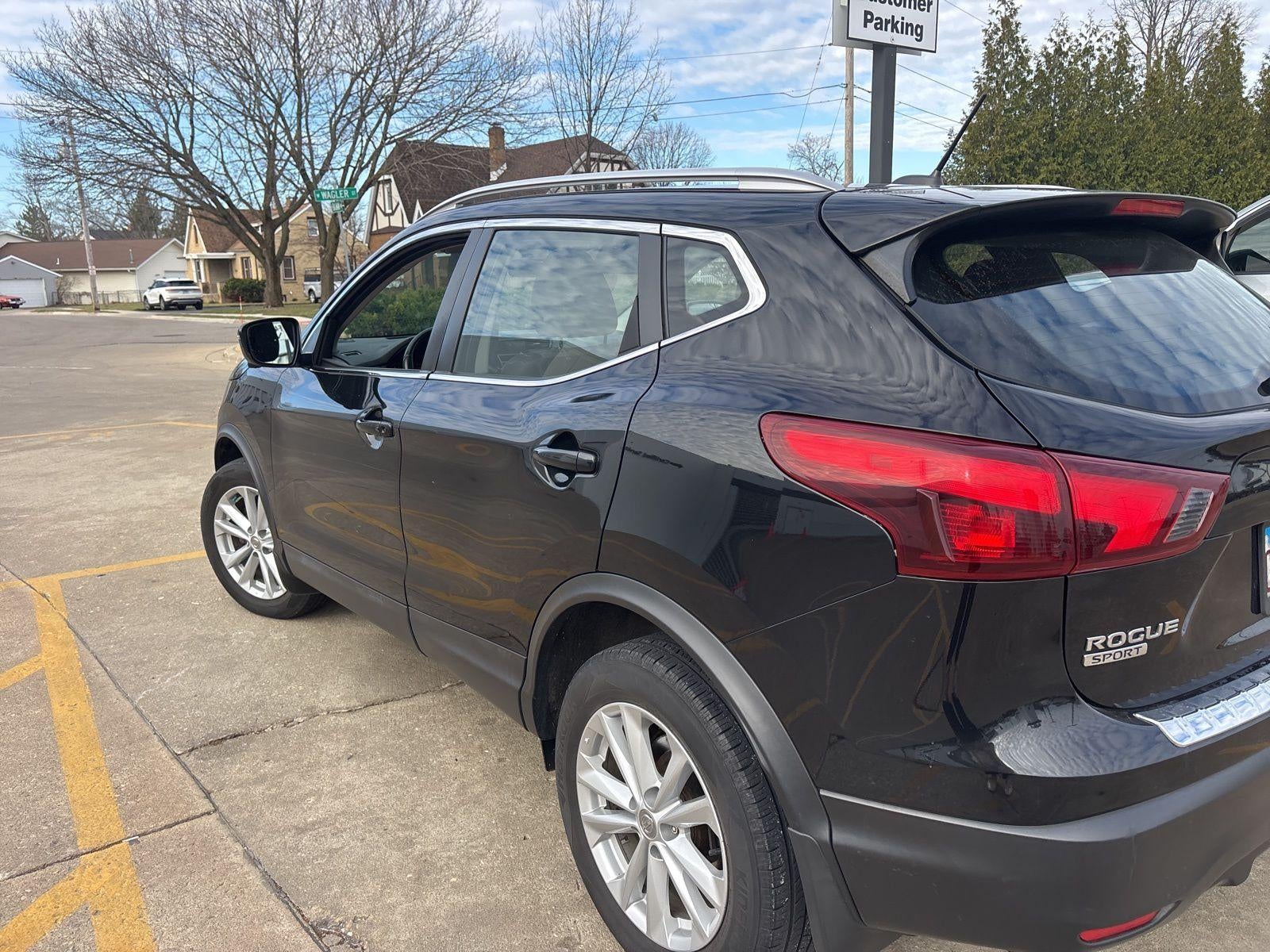 2017 Nissan Rogue Sport SV