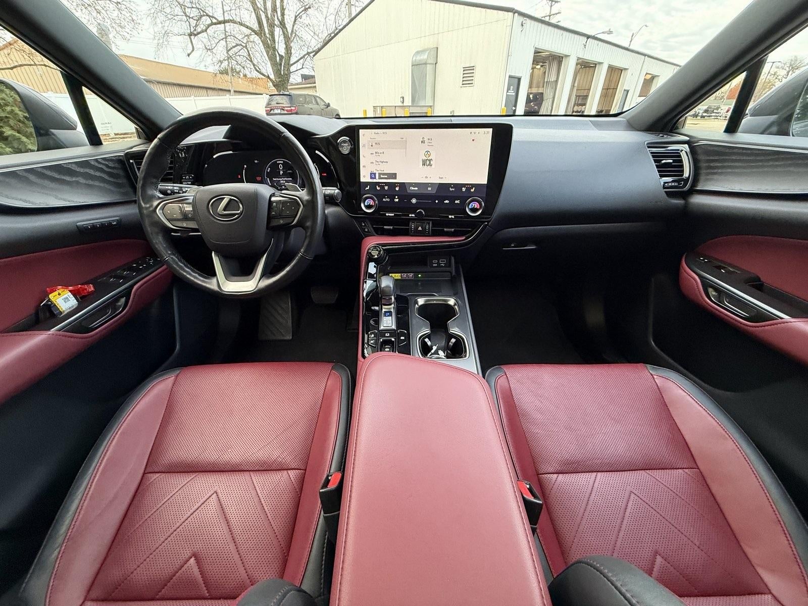 2022 Lexus NX 350h Luxury