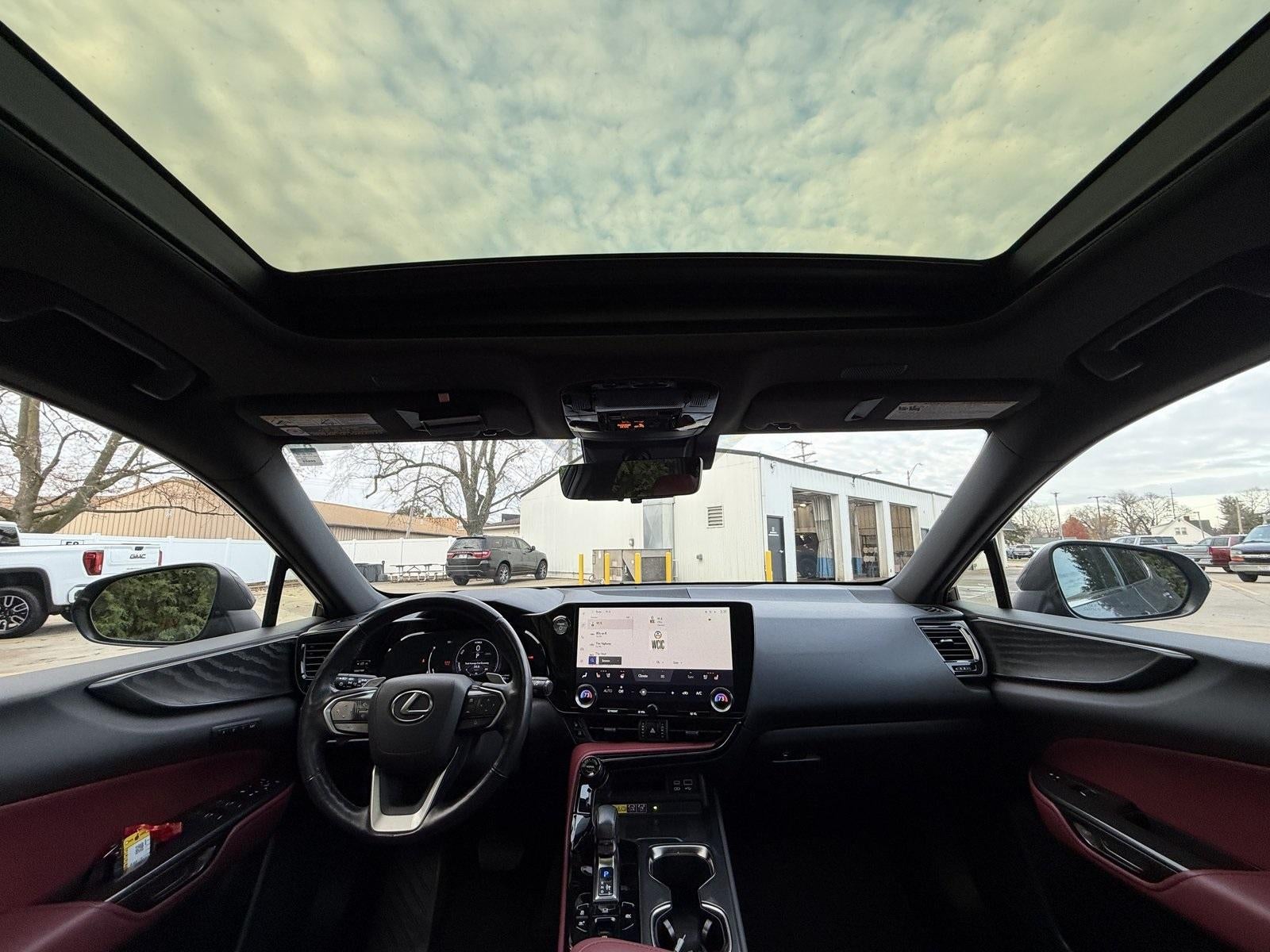 2022 Lexus NX 350h Luxury