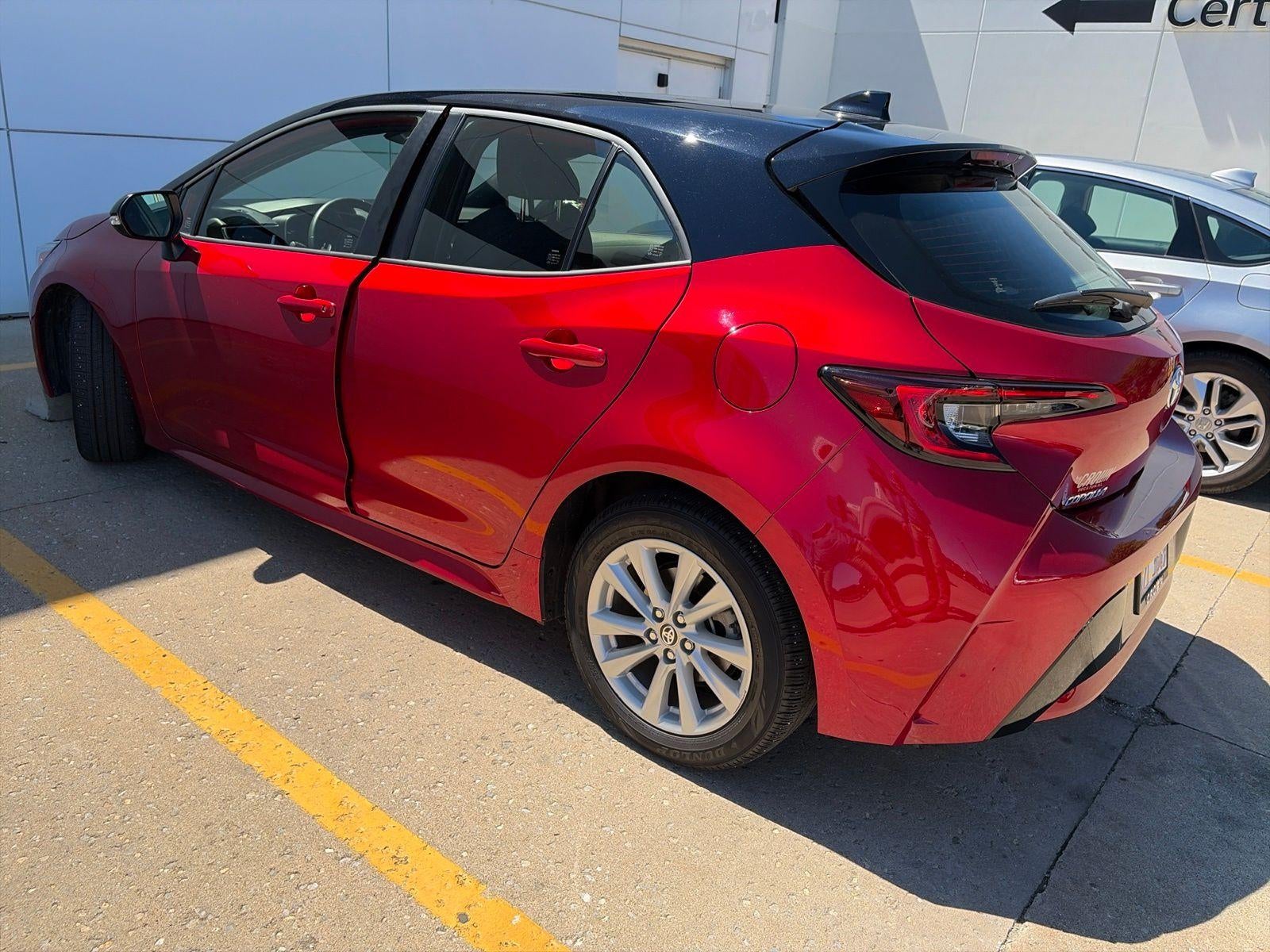 2025 Toyota Corolla Hatchback SE