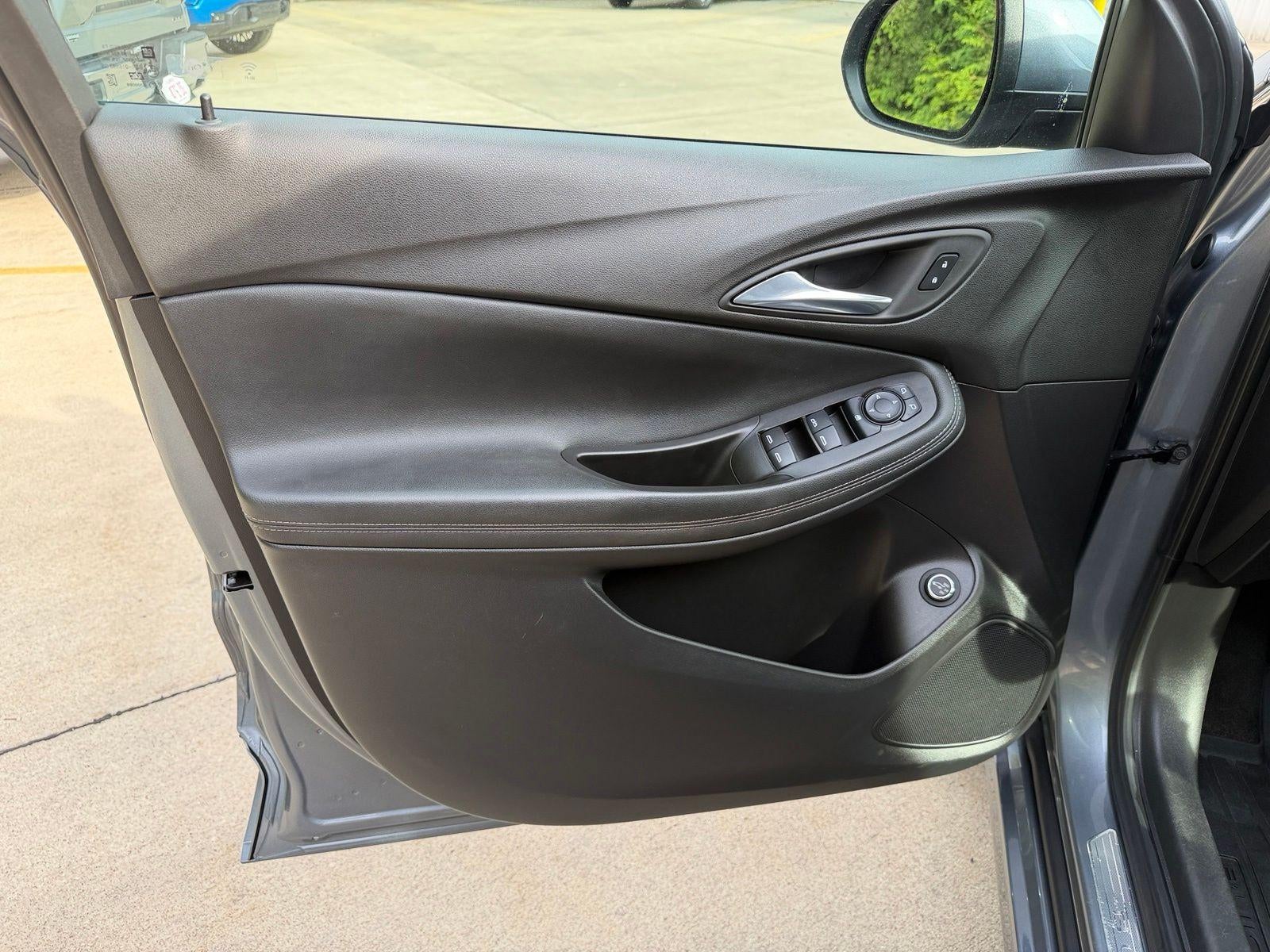 2022 Buick Encore GX Select