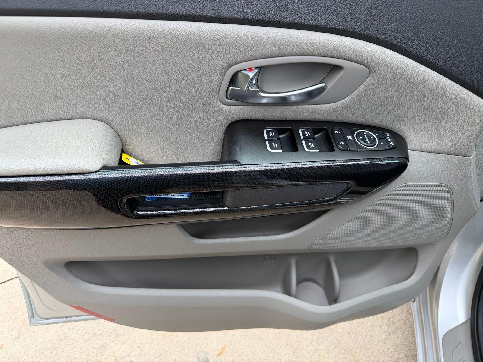 2015 Kia Sedona EX
