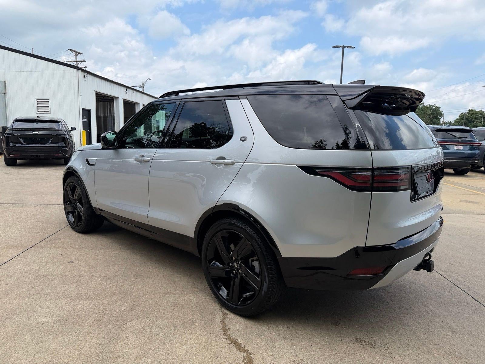 2024 Land Rover Discovery Dynamic SE