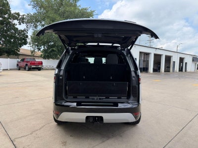 2024 Land Rover Discovery Dynamic SE