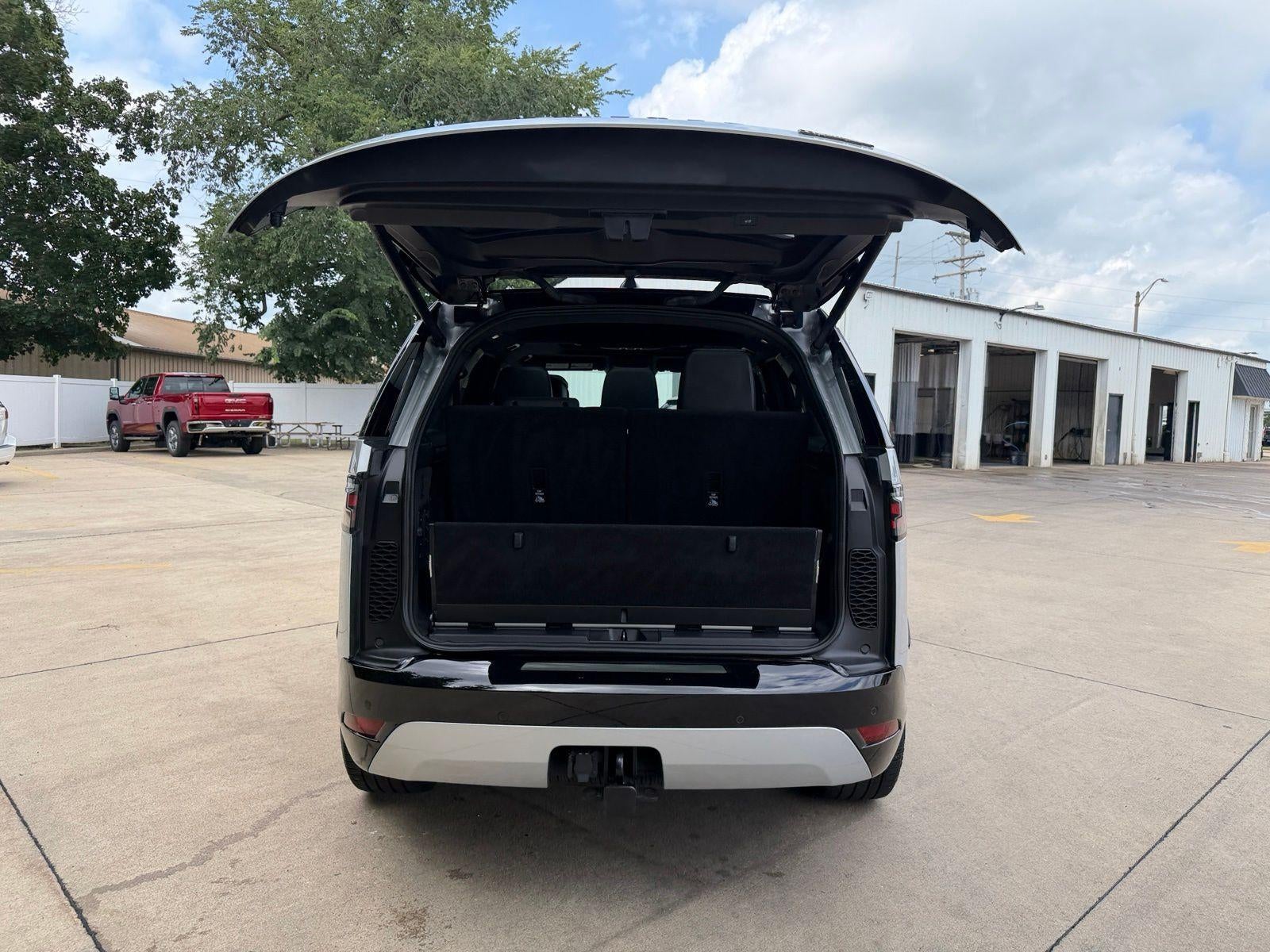 2024 Land Rover Discovery Dynamic SE