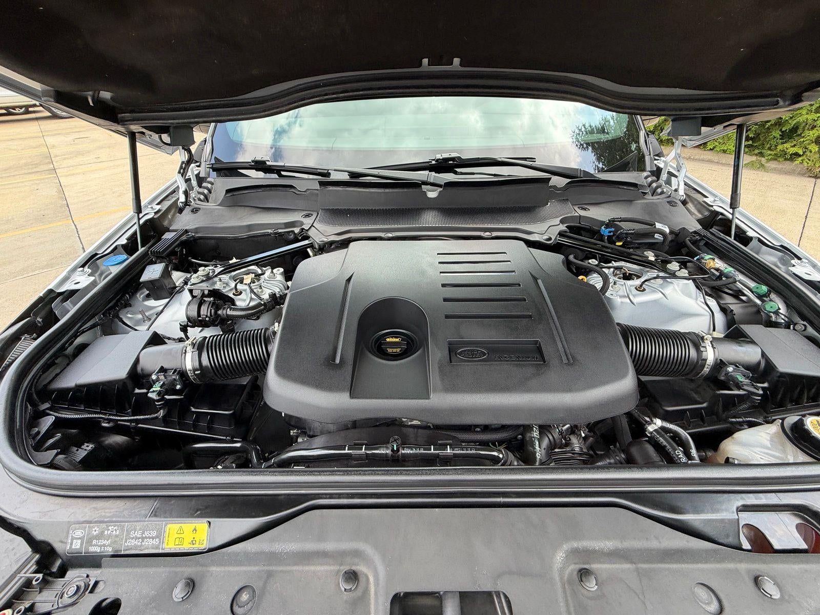 2024 Land Rover Discovery Dynamic SE