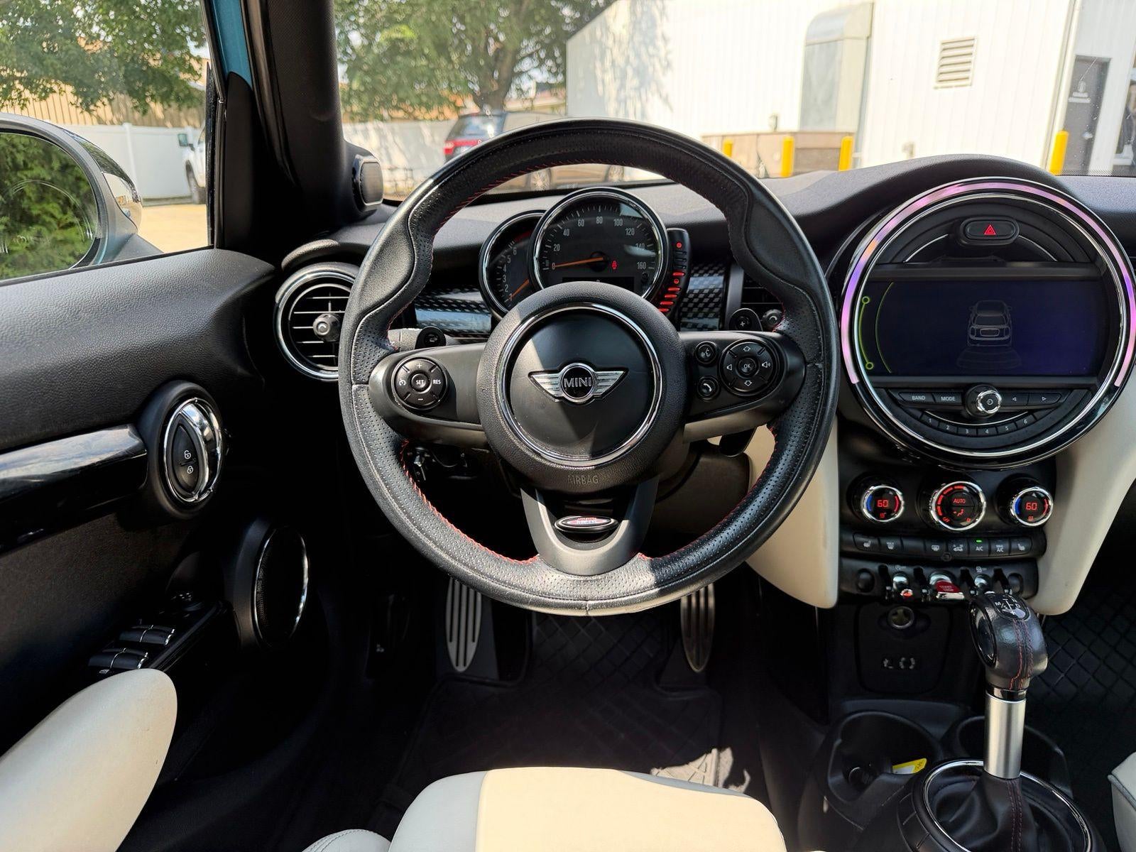 2015 MINI Cooper Hardtop 4 Door Base