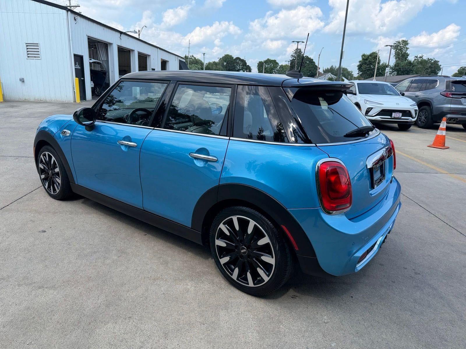 2015 MINI Cooper Hardtop 4 Door Base