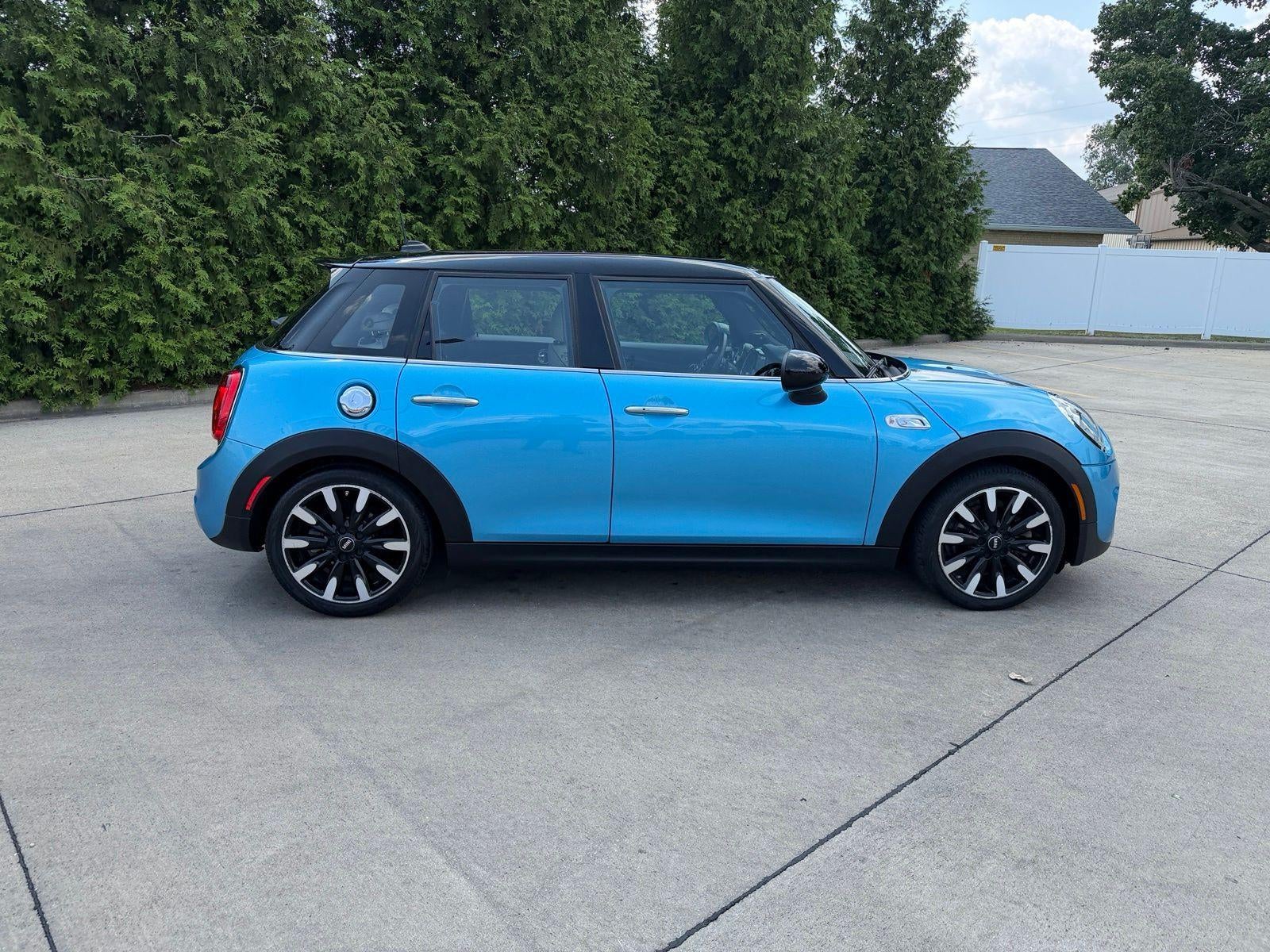 2015 MINI Cooper Hardtop 4 Door Base