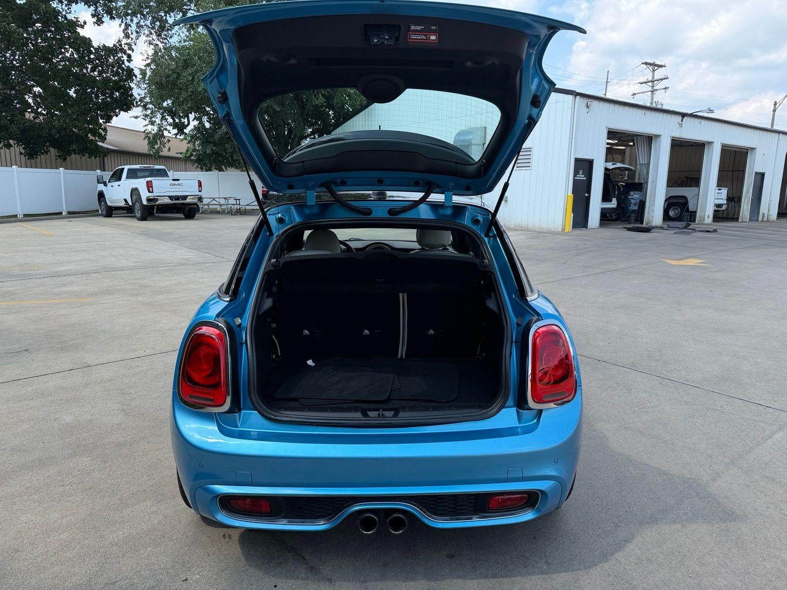 2015 MINI Cooper Hardtop 4 Door Base